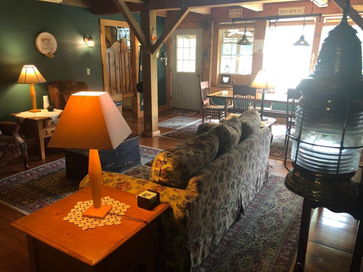 Yellow Barn Estate Freeville ภายนอก รูปภาพ